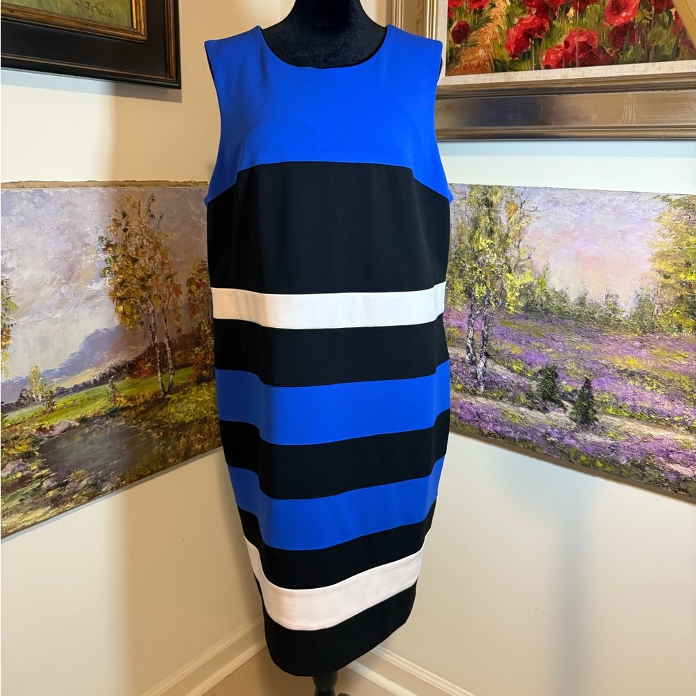 🌹 Tommy Hilfiger Blue, Black, and White Striped Midi Dress